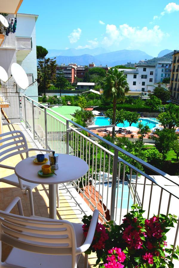 Sorrento Central And Sea View Flats ภายนอก รูปภาพ